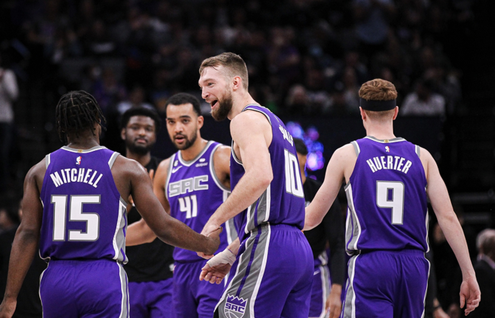 国际比赛日摩纳哥豪取连胜埃因霍温队长鼓劲备战欧冠，里程碑夜密尔沃基雄鹿绝杀压哨都惊呆了的简单介绍